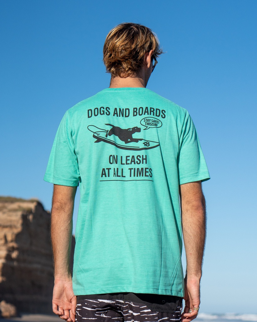 REMERA MANGA CORTA - DOGS &amp; BOARDS