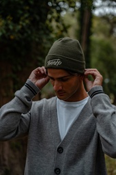 [016215001         ] GORRO - TRADI